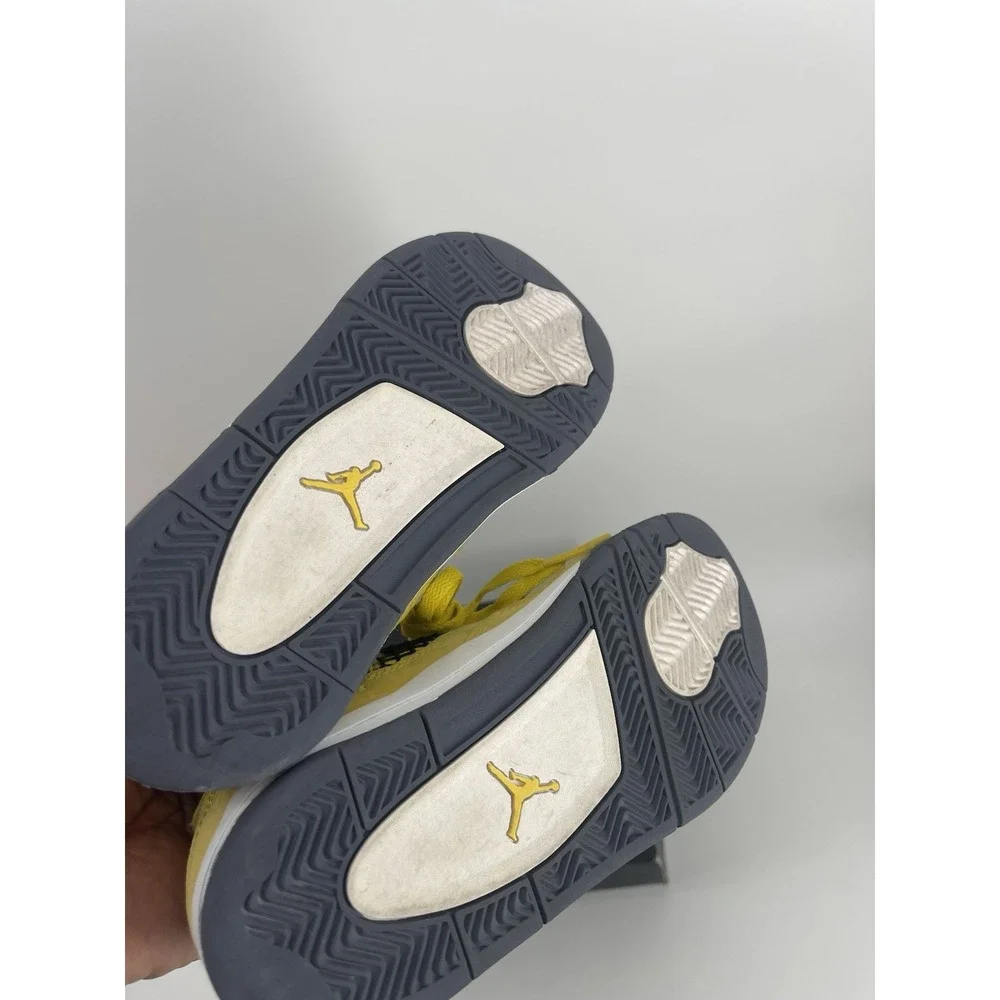 Size 2Y US -‎ Air Jordan 4 Retro Tour Yellow Boys
